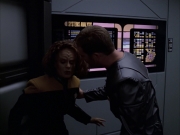 extant_StarTrek_VOY_6x05-Alice_02381.jpg