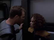 extant_StarTrek_VOY_6x05-Alice_02400.jpg