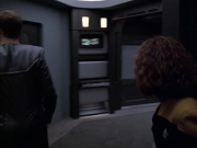 extant_StarTrek_VOY_6x05-Alice_02403.jpg