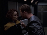 extant_StarTrek_VOY_6x05-Alice_02420.jpg