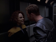 extant_StarTrek_VOY_6x05-Alice_02423.jpg