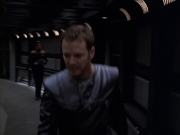 extant_StarTrek_VOY_6x05-Alice_02469.jpg