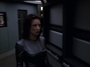 extant_StarTrek_VOY_6x05-Alice_02478.jpg