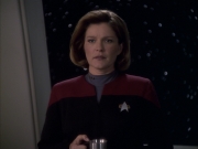extant_StarTrek_VOY_6x05-Alice_02590.jpg