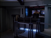 extant_StarTrek_VOY_6x05-Alice_02615.jpg