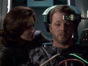 extant_StarTrek_VOY_6x05-Alice_02783.jpg