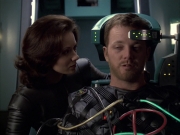 extant_StarTrek_VOY_6x05-Alice_02785.jpg