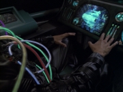 extant_StarTrek_VOY_6x05-Alice_02811.jpg