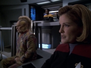 extant_StarTrek_VOY_6x05-Alice_02850.jpg