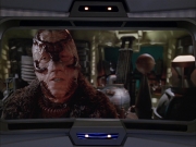 extant_StarTrek_VOY_6x05-Alice_02855.jpg