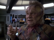 extant_StarTrek_VOY_6x05-Alice_02883.jpg