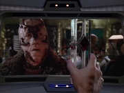 extant_StarTrek_VOY_6x05-Alice_02884.jpg