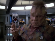 extant_StarTrek_VOY_6x05-Alice_02895.jpg