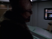 extant_StarTrek_VOY_6x05-Alice_02916.jpg