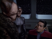 extant_StarTrek_VOY_6x05-Alice_02952.jpg