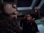 Filename=extant_StarTrek_VOY_6x05-Alice_02961.jpg
Filesize=174KiB
Dimensions=1200x900
Date added=Dec 27, 2019 extant_StarTrek_VOY_6x05-Alice_02961.jpg