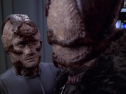 extant_StarTrek_VOY_6x05-Alice_02966.jpg