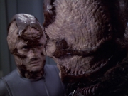 extant_StarTrek_VOY_6x05-Alice_02976.jpg