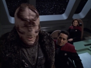 extant_StarTrek_VOY_6x05-Alice_02977.jpg