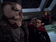 extant_StarTrek_VOY_6x05-Alice_02979.jpg