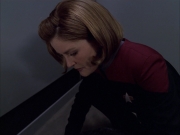 extant_StarTrek_VOY_6x05-Alice_02988.jpg