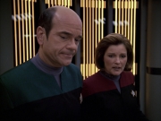 extant_StarTrek_VOY_6x05-Alice_03011.jpg