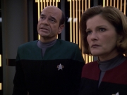 extant_StarTrek_VOY_6x05-Alice_03030.jpg