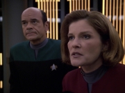 extant_StarTrek_VOY_6x05-Alice_03036.jpg