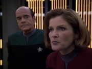 extant_StarTrek_VOY_6x05-Alice_03037.jpg