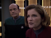 extant_StarTrek_VOY_6x05-Alice_03038.jpg
