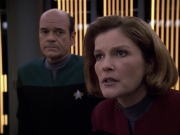 extant_StarTrek_VOY_6x05-Alice_03052.jpg