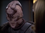 extant_StarTrek_VOY_6x05-Alice_03058.jpg