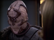 extant_StarTrek_VOY_6x05-Alice_03059.jpg