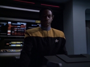 extant_StarTrek_VOY_6x05-Alice_03241.jpg