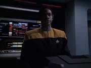 extant_StarTrek_VOY_6x05-Alice_03250.jpg