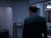 extant_StarTrek_VOY_6x05-Alice_03258.jpg