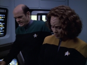 extant_StarTrek_VOY_6x05-Alice_03262.jpg
