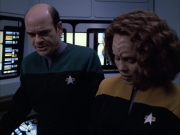 extant_StarTrek_VOY_6x05-Alice_03263.jpg