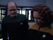extant_StarTrek_VOY_6x05-Alice_03264.jpg