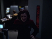 extant_StarTrek_VOY_6x05-Alice_03294.jpg