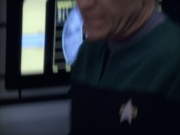 extant_StarTrek_VOY_6x05-Alice_03379.jpg