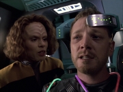 extant_StarTrek_VOY_6x05-Alice_03395.jpg