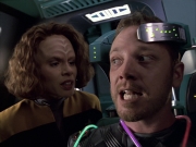 extant_StarTrek_VOY_6x05-Alice_03398.jpg