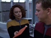 extant_StarTrek_VOY_6x05-Alice_03525.jpg