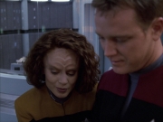 extant_StarTrek_VOY_6x05-Alice_03540.jpg