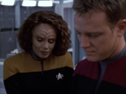extant_StarTrek_VOY_6x05-Alice_03545.jpg