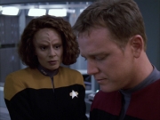 extant_StarTrek_VOY_6x05-Alice_03551.jpg
