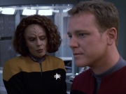 extant_StarTrek_VOY_6x05-Alice_03581.jpg
