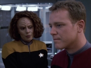 extant_StarTrek_VOY_6x05-Alice_03583.jpg