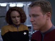 extant_StarTrek_VOY_6x05-Alice_03587.jpg